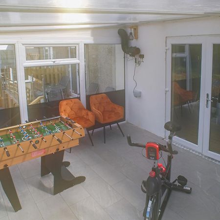 Luxury 4 Bedroom Cottage With Stunning Views Near Fairy Pools! Карбост Екстериор снимка