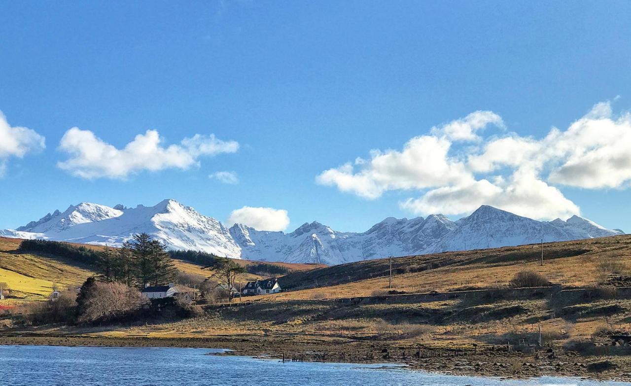 Luxury 4 Bedroom Cottage With Stunning Views Near Fairy Pools! Карбост Екстериор снимка