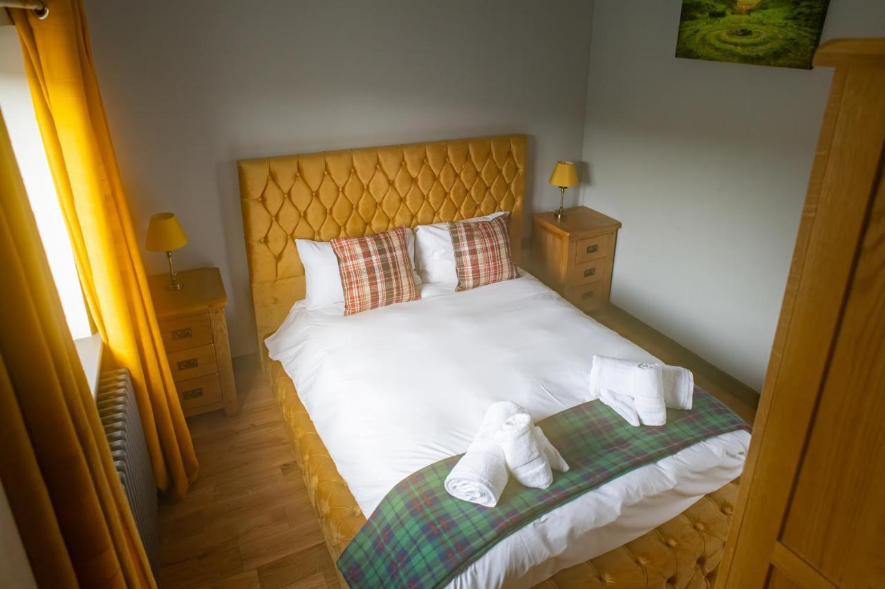 Luxury 4 Bedroom Cottage With Stunning Views Near Fairy Pools! Карбост Екстериор снимка