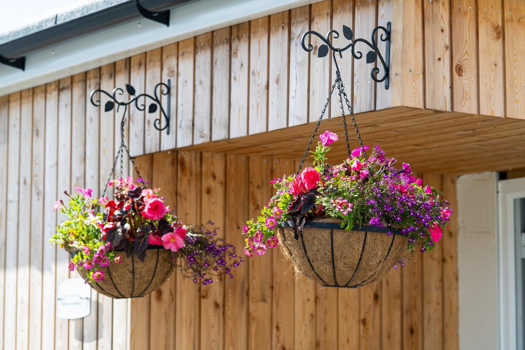 Luxury 4 Bedroom Cottage With Stunning Views Near Fairy Pools! Карбост Екстериор снимка